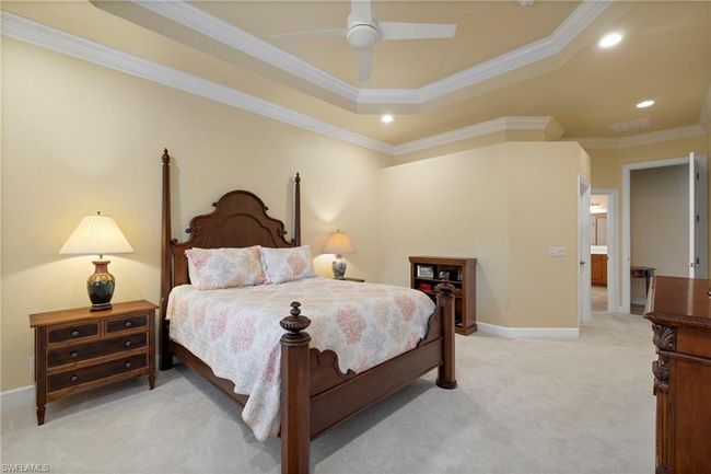 16144 Parque Ln, House other with 3 bedrooms, 2 bathrooms and 2 parking in NAPLES FL | Image 17