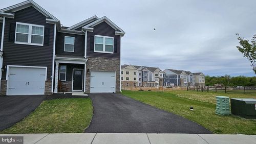 50 Peregrine Way, BURLINGTON, NJ, 08016-4446 | Card Image
