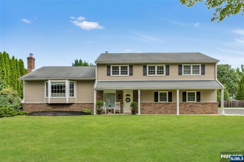 816 Allison Dr, River Vale, NJ, 07675-6634 | Card Image