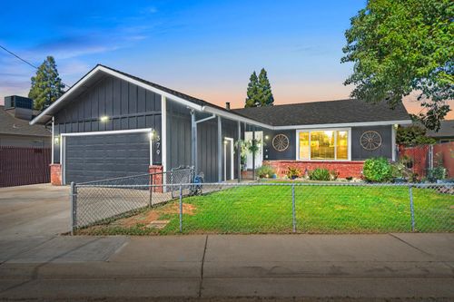 379 Bird St, Yuba City, CA, 95991-3442 | Card Image