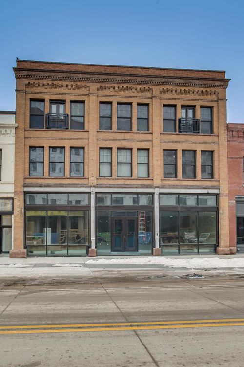 202-627 Np Ave N, Fargo, ND, 58102-4916 | Card Image