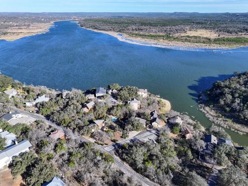 102 Coventry Road, Spicewood, TX, 78669 | Card Image