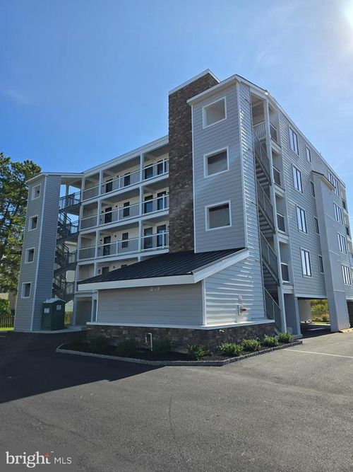 321 6th St S, Brigantine, NJ, 08203-2500 | Card Image
