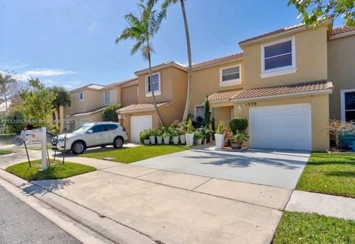 1370 Nw 154th Ave, Pembroke Pines, FL, 33028-1657 | Card Image