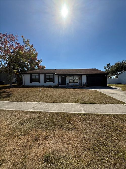 8127 Chesebro Ave, NORTH PORT, FL, 34287-5425 | Card Image