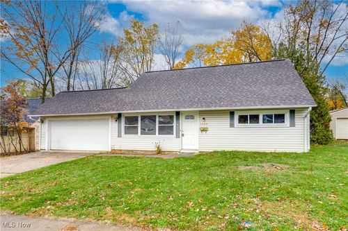 1025 41st St Nw, Canton, OH, 44709-1703 | Card Image