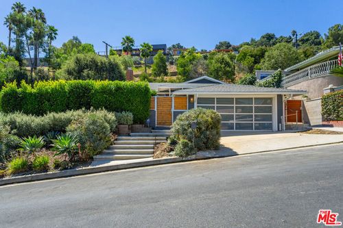 3640 Willowcrest Ave, Studio City, CA, 91604-3919 | Card Image