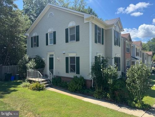 7261 Olde Lantern Way, SPRINGFIELD, VA, 22152-3504 | Card Image