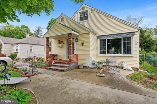 1010 Van Rossum Ave, BEVERLY, NJ, 08010-1746 | Card Image