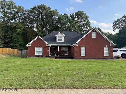 30 Brookhollow Cv, Jackson, TN, 38305-6475 | Card Image
