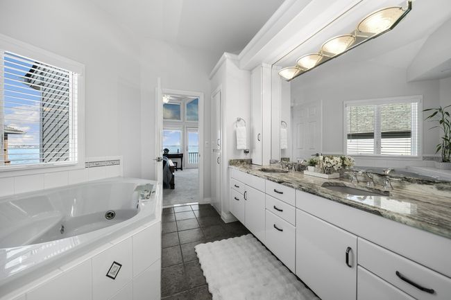 32633 River Rd, House other with 4 bedrooms, 3 bathrooms and null parking in Harrison Twp MI | Image 19