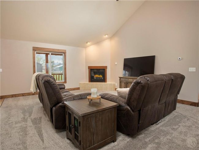 1690 Beechwood St, House other with 3 bedrooms, 3 bathrooms and null parking in Huntley MT | Image 7