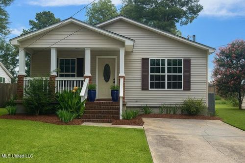2306 Woods St, Tupelo, MS, 38801-4348 | Card Image