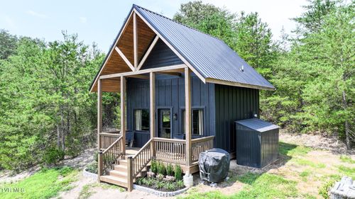 5905 Whitehouse Rd, Greeneville, TN, 37745-8838 | Card Image