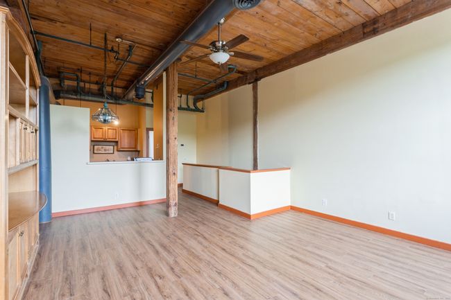 APT-214 - 92 Main St, Condo with 2 bedrooms, 2 bathrooms and 2 parking in Deep River CT | Image 5
