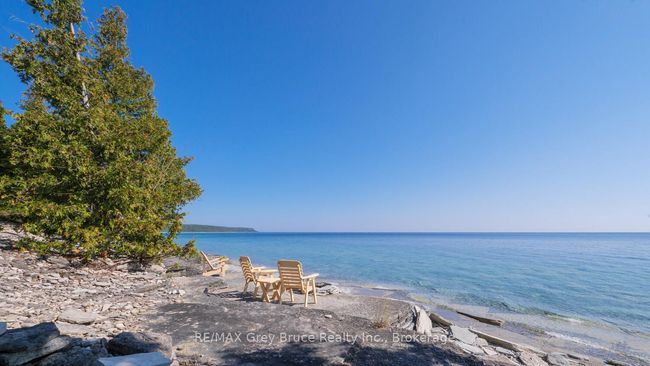1081 Dyers Bay Rd, House other with 2 bedrooms, 1 bathrooms and 4 parking in Miller Lake ON | Image 5