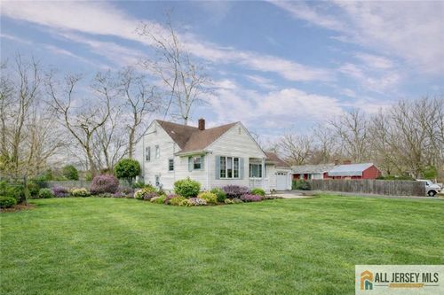 499 Old Stage Rd, Spotswood, NJ, 08884-1155 | Card Image