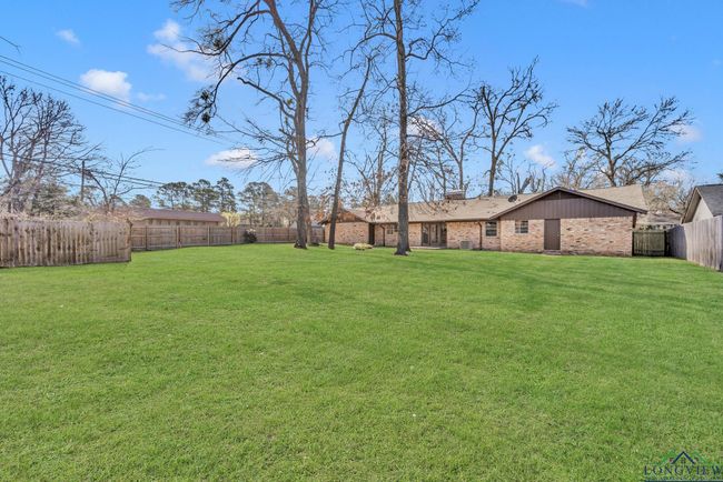 1826 Sybil Ln, House other with 3 bedrooms, 2 bathrooms and null parking in Tyler TX | Image 25