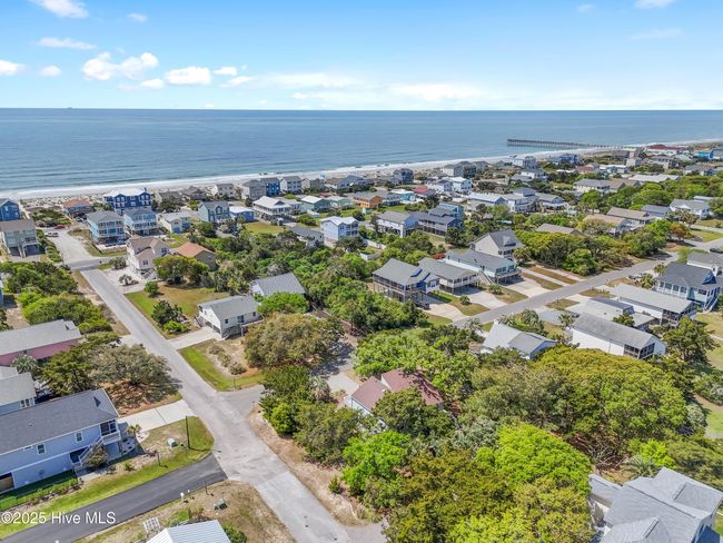 301 22 Nd Pl E, House other with 3 bedrooms, 3 bathrooms and 1 parking in Oak Island NC | Image 53