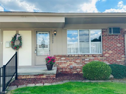4-25208 Franklin Ter, South Lyon, MI, 48178-1023 | Card Image