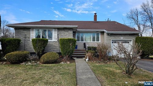 560 Boulevard, New Milford, NJ, 07646-2019 | Card Image