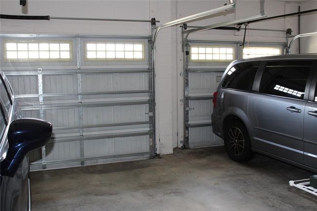 Garage | Image 27
