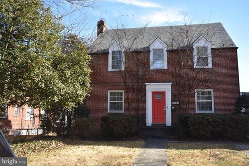 7205 Clarendon Rd, BETHESDA, MD, 20814-2319 | Card Image