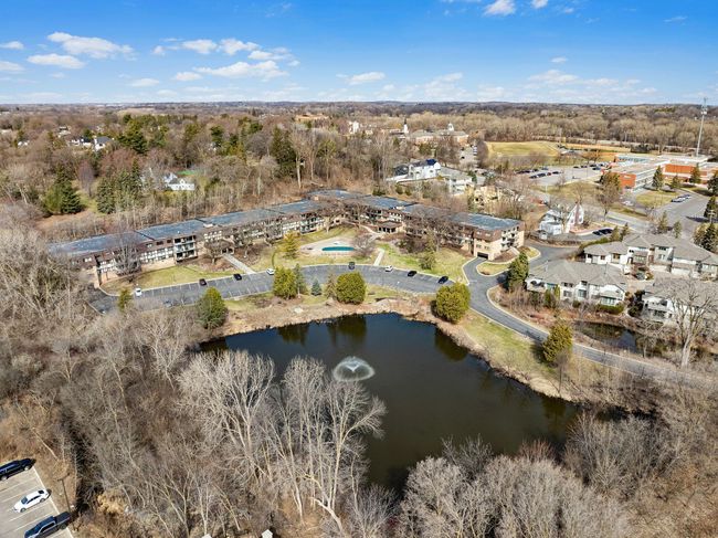 APT-208 - 205 Barry Ave S, Condo with 1 bedrooms, 1 bathrooms and null parking in Wayzata MN | Image 53