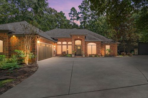 5026 Highland Pass, Montgomery, TX, 77316-2076 | Card Image