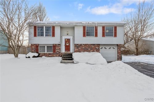 142 Dorando Way, Liverpool, NY, 13090-3733 | Card Image