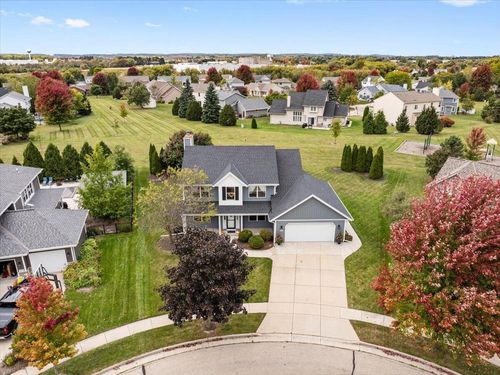 W210N16521 Woodshire Court, Jackson, WI, 53037 | Card Image