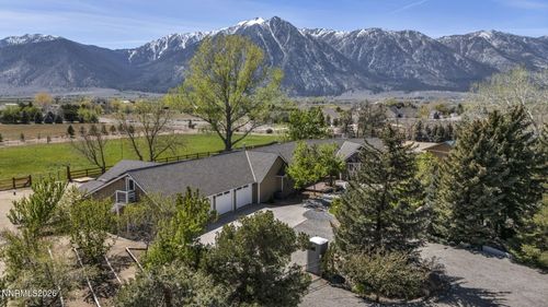 1097 Meadowlark Cir, Gardnerville, NV, 89460-7540 | Card Image