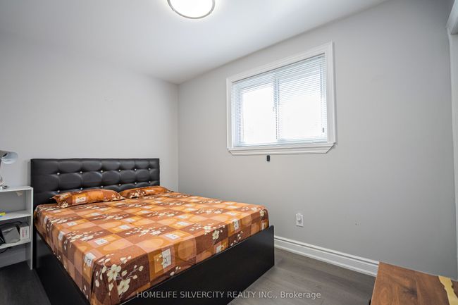 72 Brookland Dr, House other with 5 bedrooms, 4 bathrooms and 4 parking in Brampton ON | Image 15