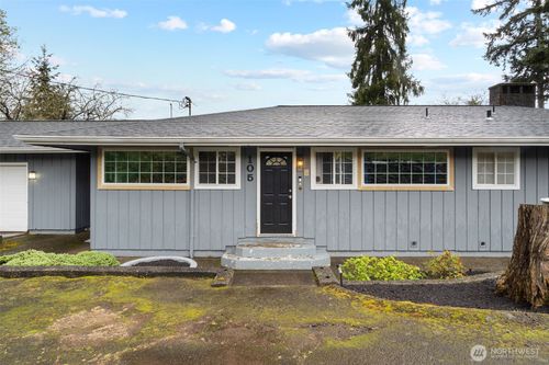 105 Island View Ln, Kelso, WA, 98626-9518 | Card Image
