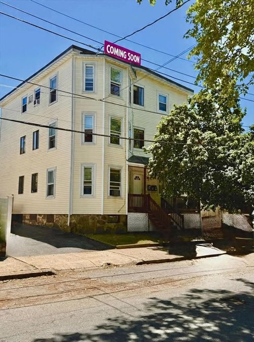 32 Morris St, Lynn, MA, 01905-3316 | Card Image