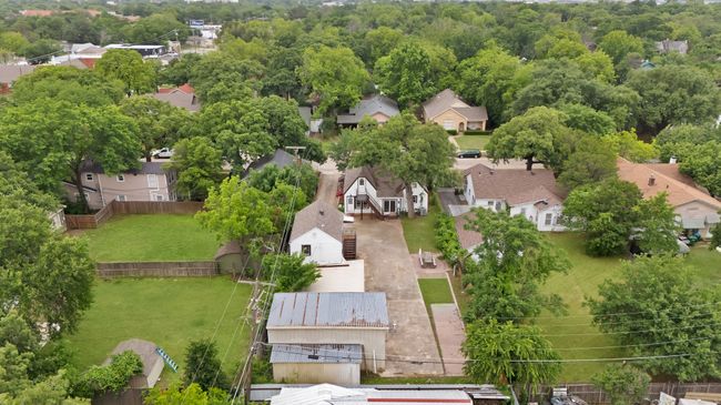 Drone / aerial view with a residential view | Image 38