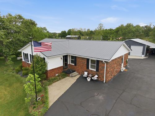 915 Richmond Road Loop 1, Lancaster, KY, 40444-7298 | Card Image