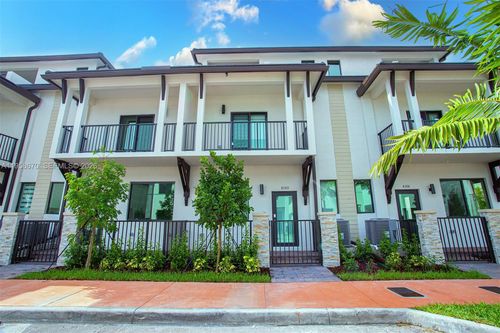 8160 Nw 42nd St, Doral, FL, 33166 | Card Image