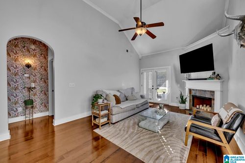 365 Kingston Cir, BIRMINGHAM, AL, 35211-6982 | Card Image