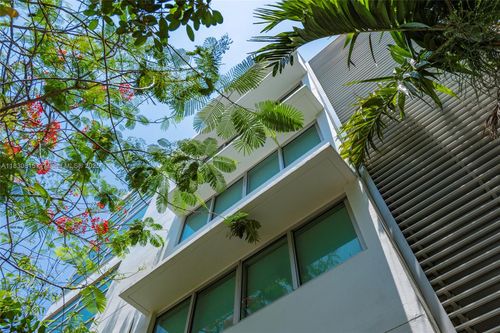 apt-11-421 Meridian Ave, Miami Beach, FL, 33139-6541 | Card Image