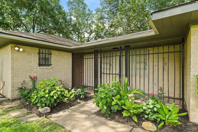 220 Brand Ln, House other with 3 bedrooms, 2 bathrooms and null parking in Stafford TX | Image 37