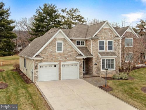 6881 Old Course Rd, FAYETTEVILLE, PA, 17222-9464 | Card Image