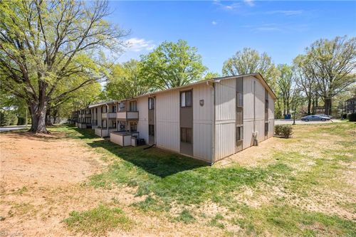 apt-55n-2240 Sunderland Rd, Winston-Salem, NC, 27103-6583 | Card Image