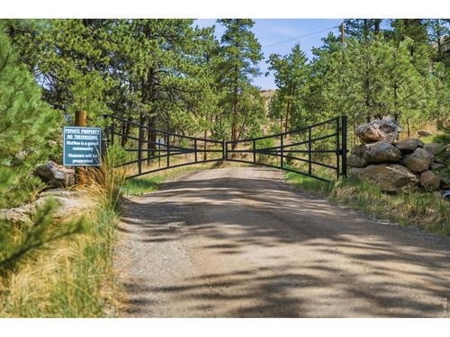 275 Crocus Dr, Bellvue, CO, 80512-5656 | Card Image