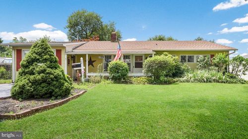 29 Locust Ln, LEVITTOWN, PA, 19054-3917 | Card Image
