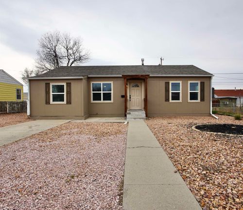 1324 Holly St, Casper, WY, 82604-3230 | Card Image