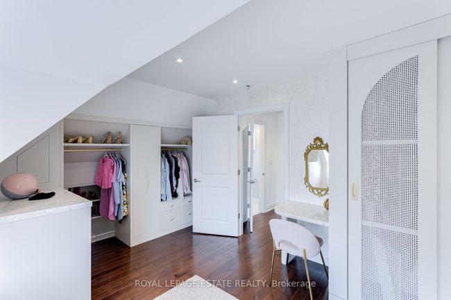 7 Delaware Ave, House attached with 5 bedrooms, 5 bathrooms and 1 parking in Toronto ON | Image 36