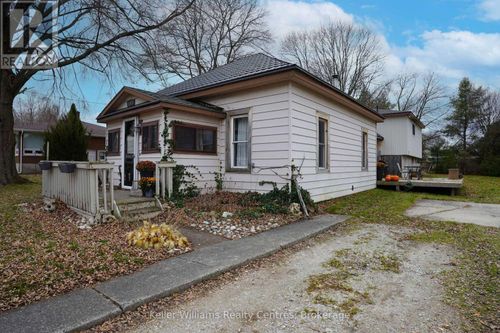 494 Isaac St, Wiarton, ON, N0H2T0 | Card Image