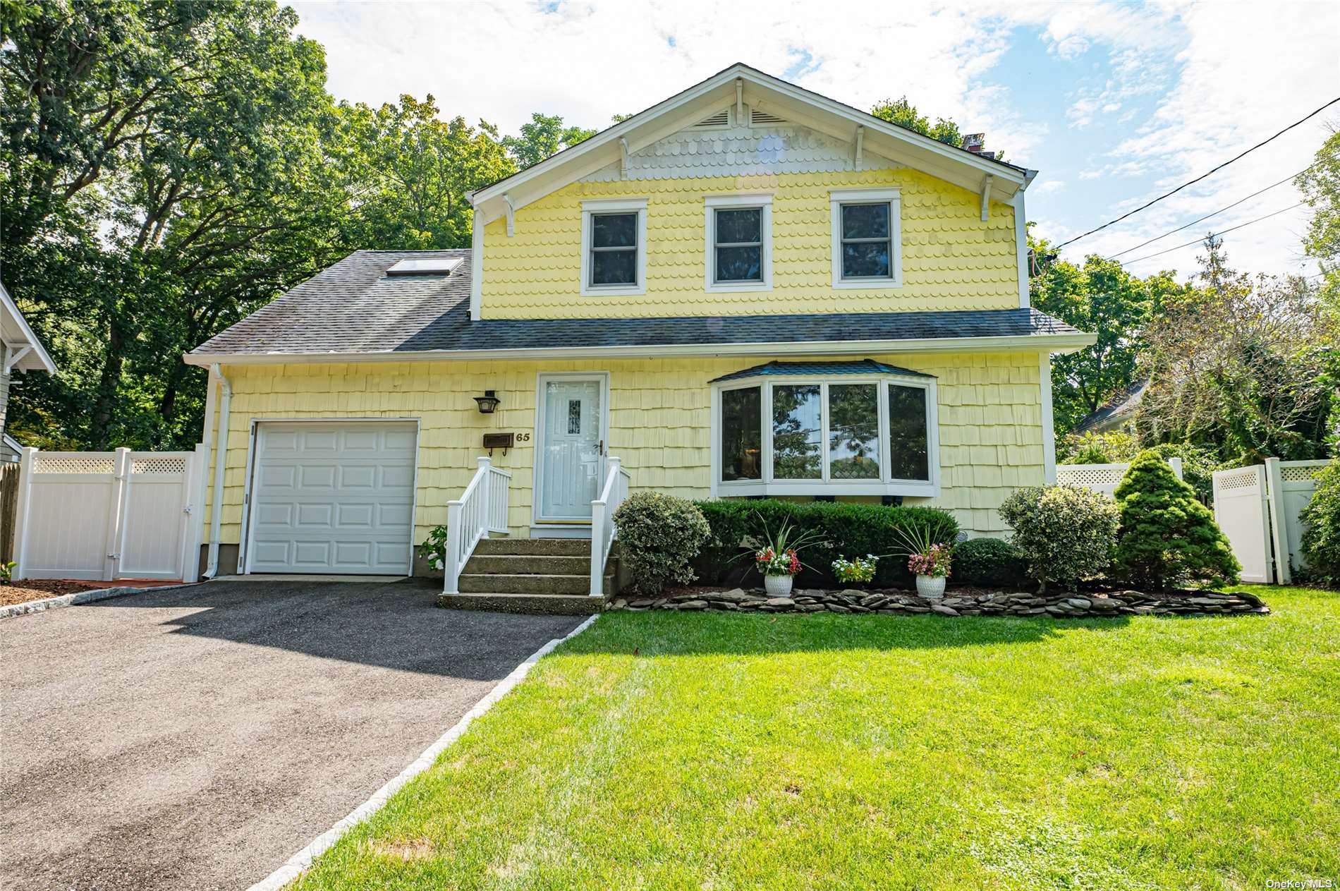 Grove St, Northport, NY 11768