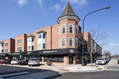 316-100 E Station St, Barrington, IL, 60010-4343 | Card Image